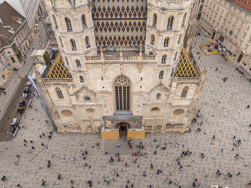 Blick auf den Stephansdom, Seiten Riesentor.