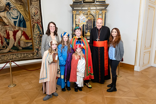 Sternsinger beim Kardinal / Erzdiözese Wien/ Schönlaub